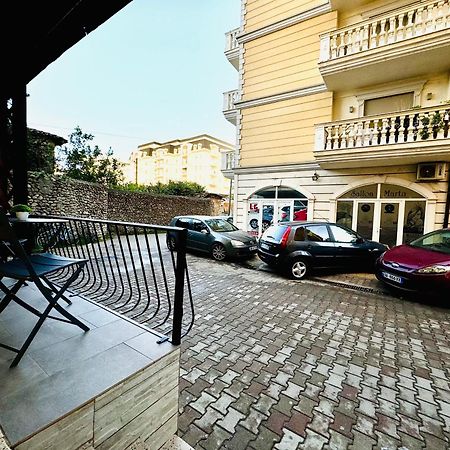 Edi Apartament Center Shkodër Buitenkant foto