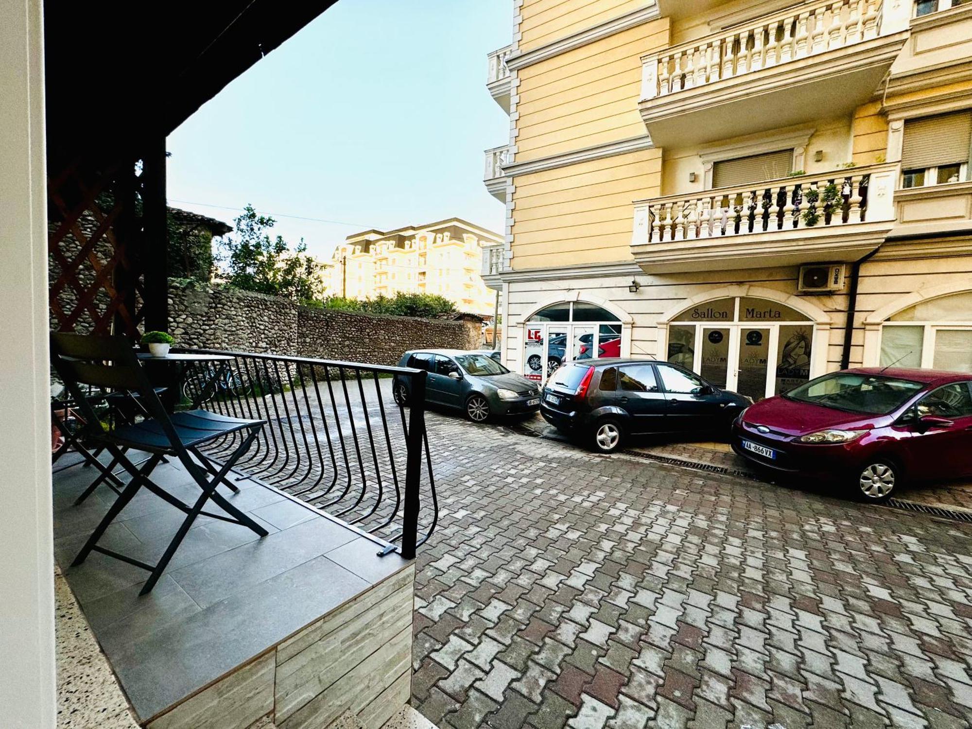 Edi Apartament Center Shkodër Buitenkant foto